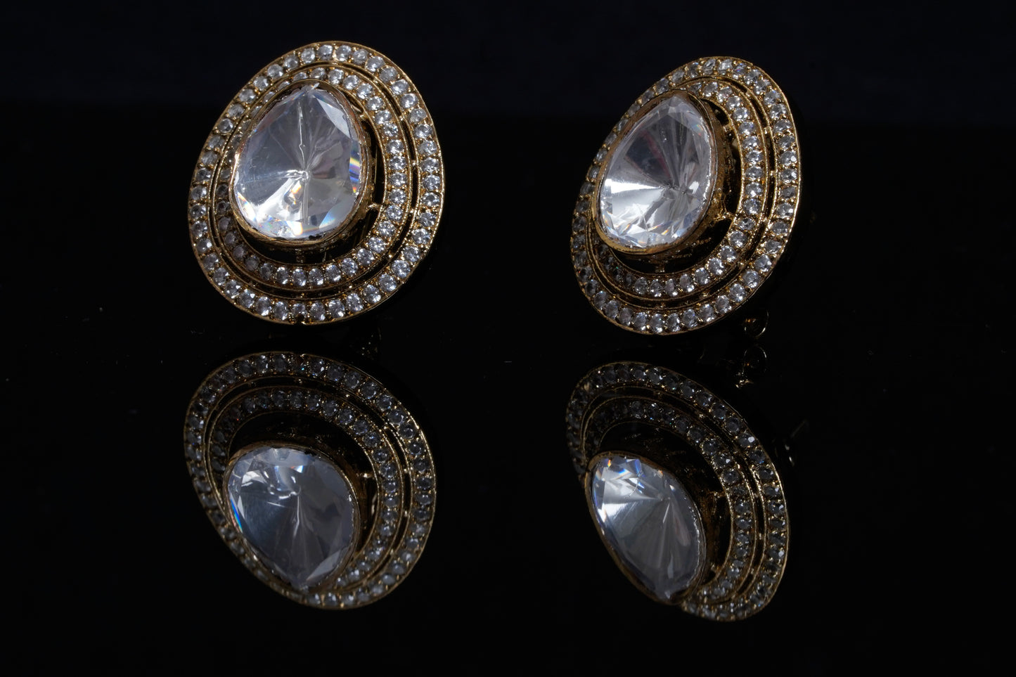 Anya moissanite ear studs