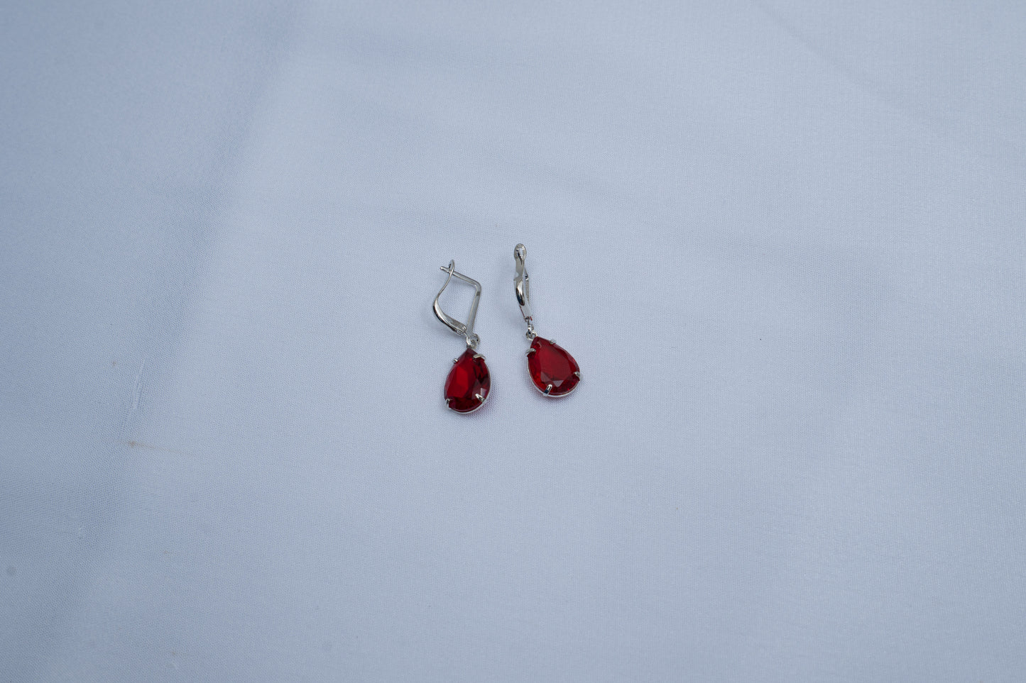 Scarlet red danglers