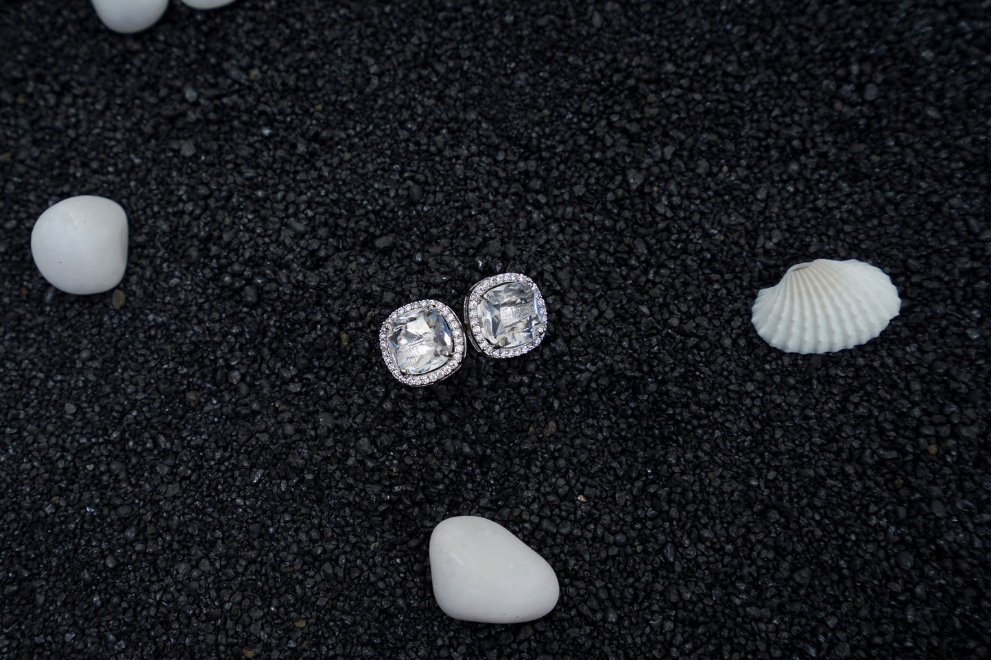 Sophia AD ear studs