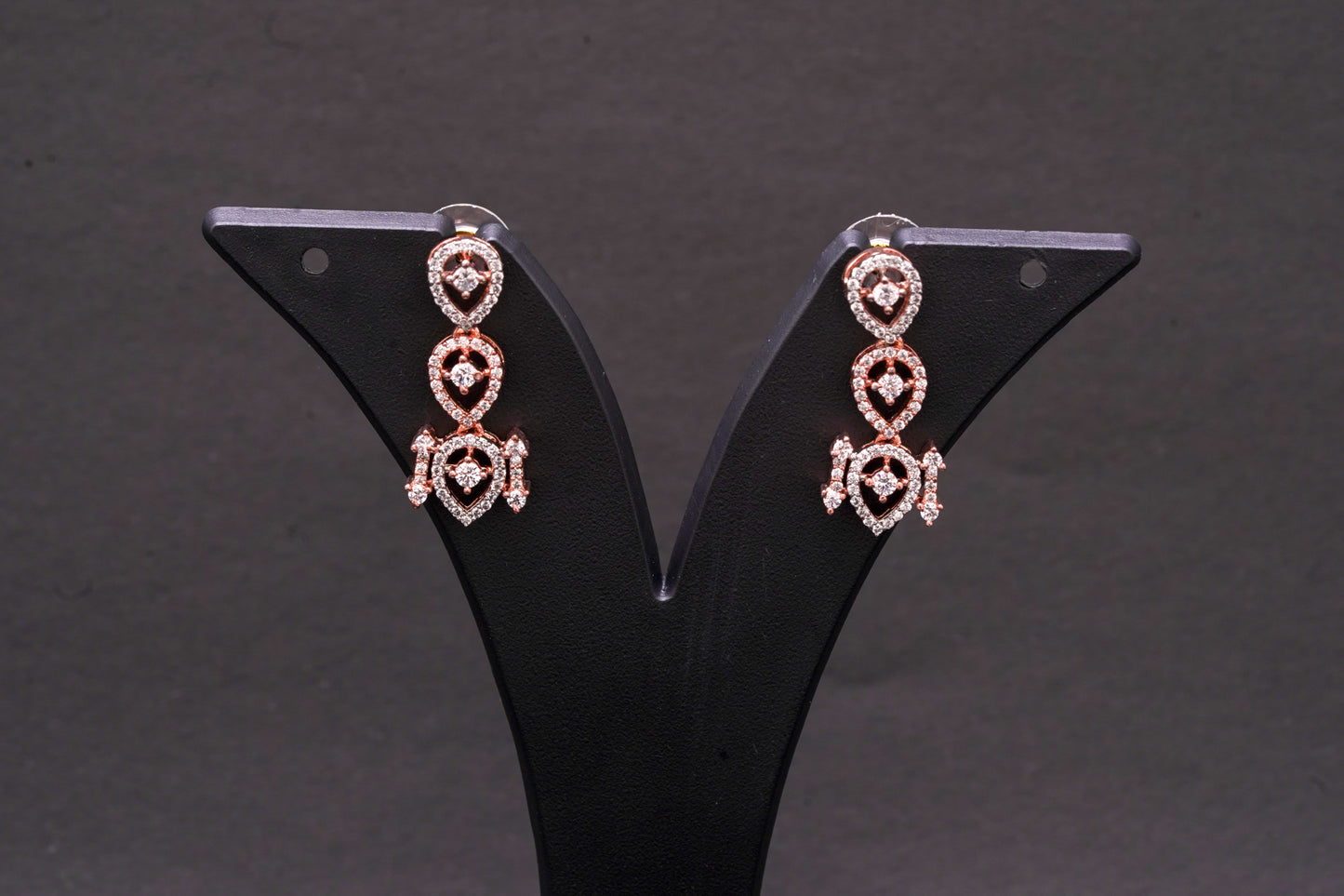 Tear drop earrings in American diamond in a rose gold finish