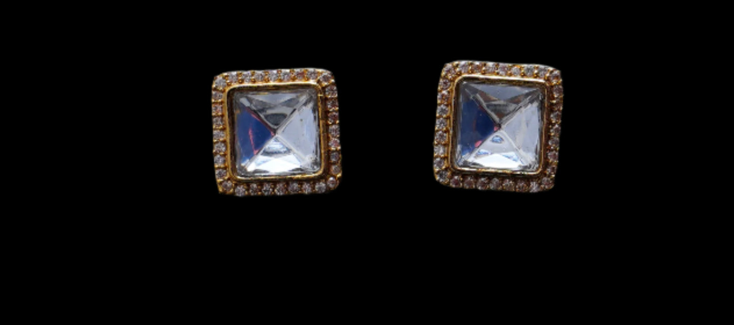 Amyra stone polki ear studs