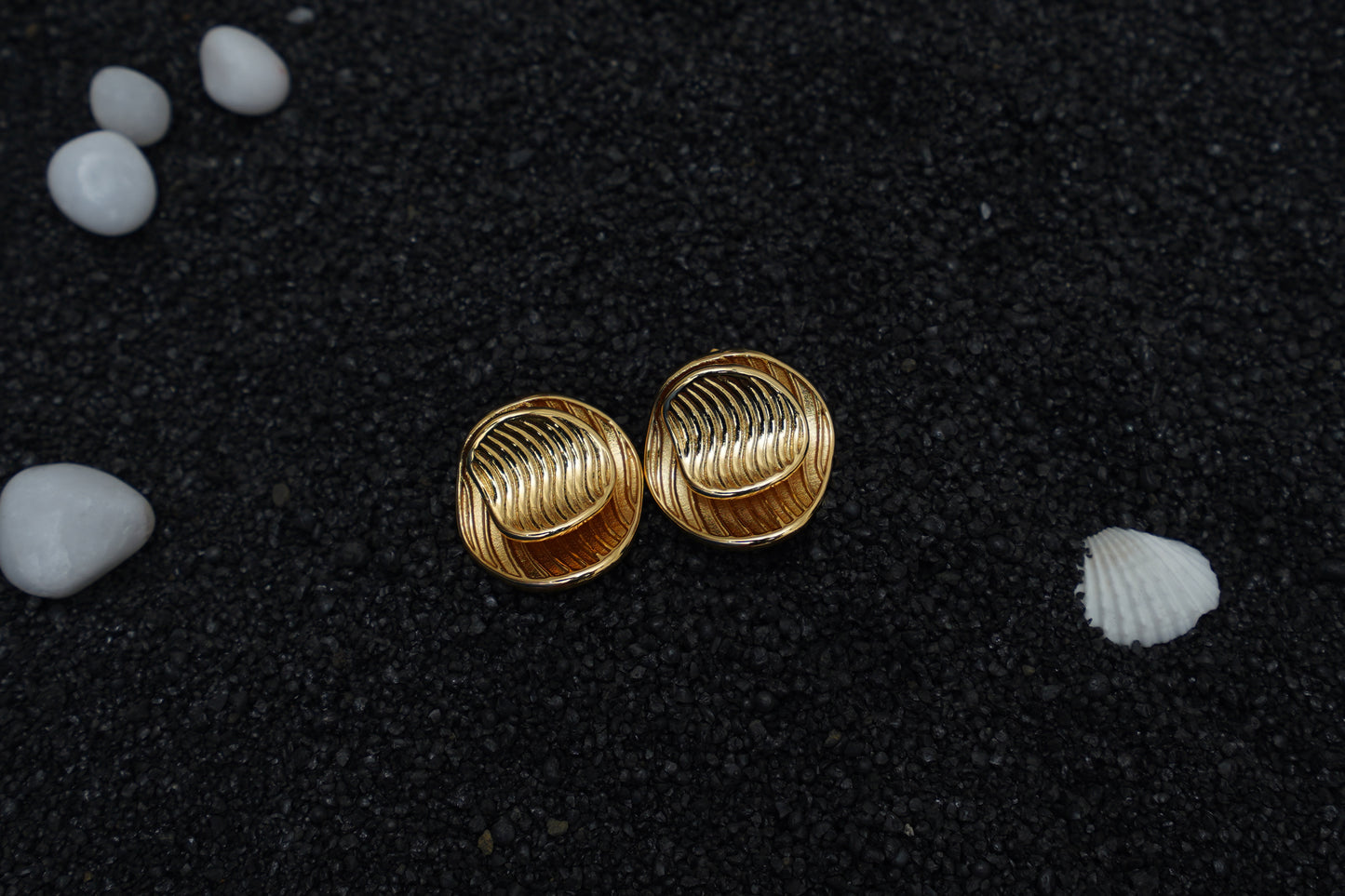 Candyra Dual Waves Ear Studs