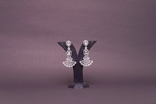 Chandelier earrings with real American diamonds in a glittering finish