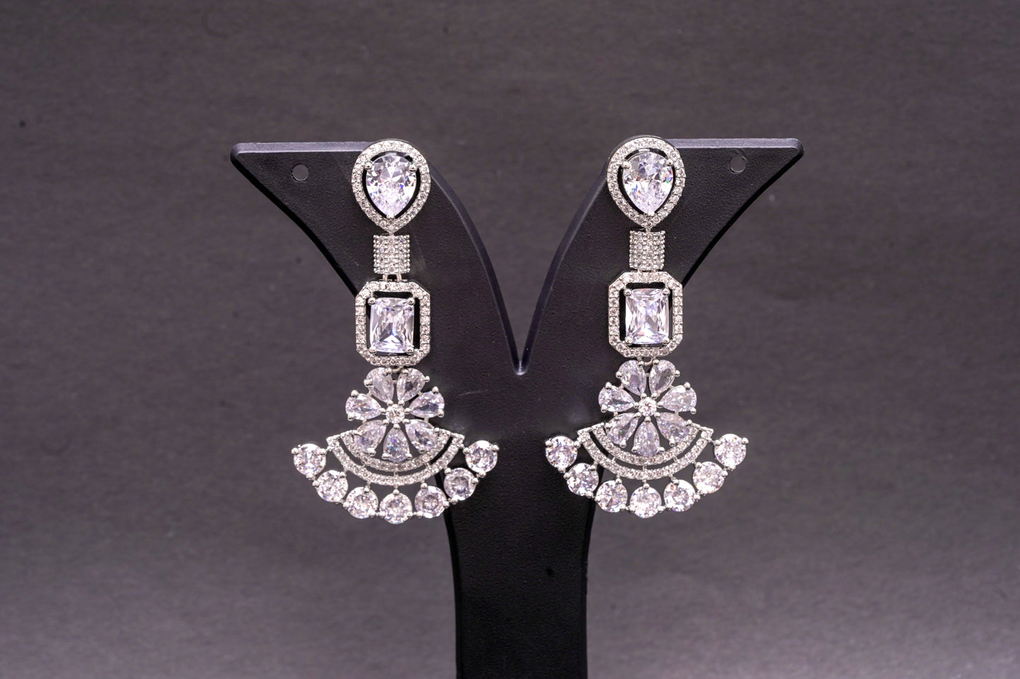 Chandelier earrings with real American diamonds in a glittering finish