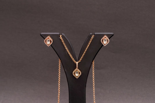Diamond shaped polki stone pendant set in gold finish