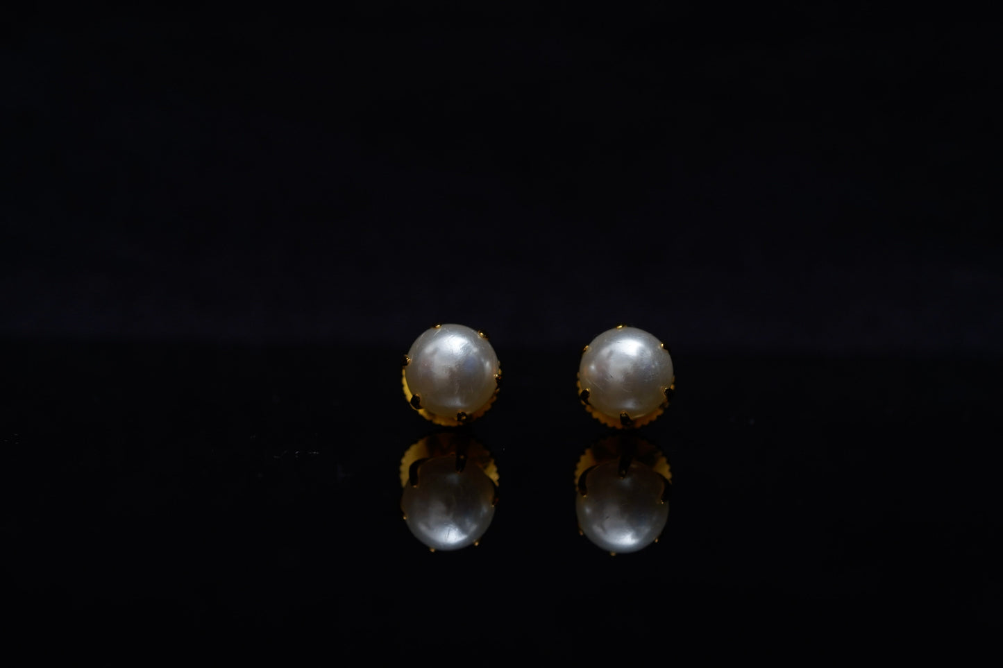 Kaia Pearl Studs