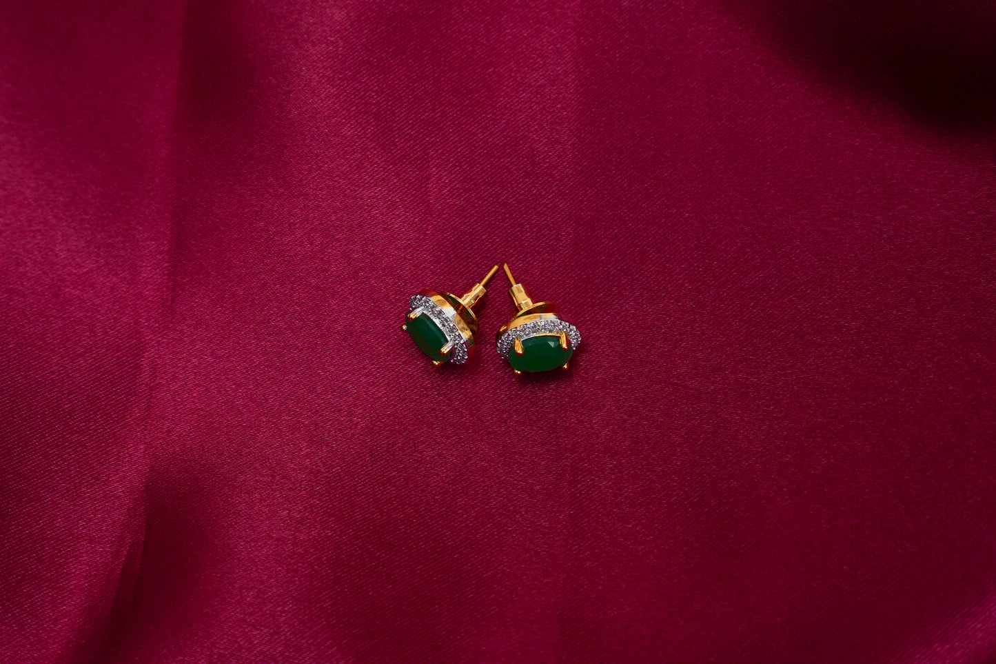 Kaia ear studs in green