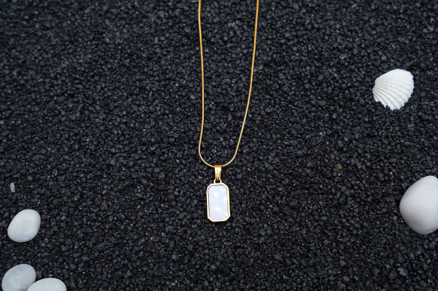 Nyra double sided gold finish anti-tarnish necklace