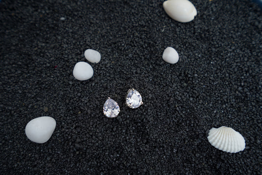 Samaira Tear Drop Ear Studs