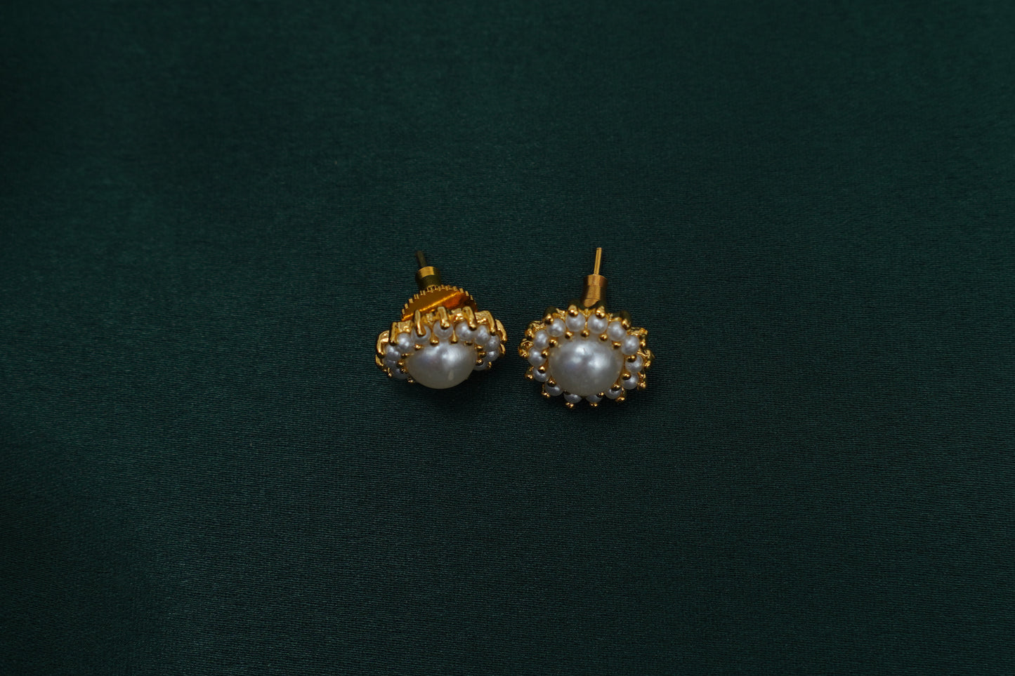 Star flower pearl ear studs